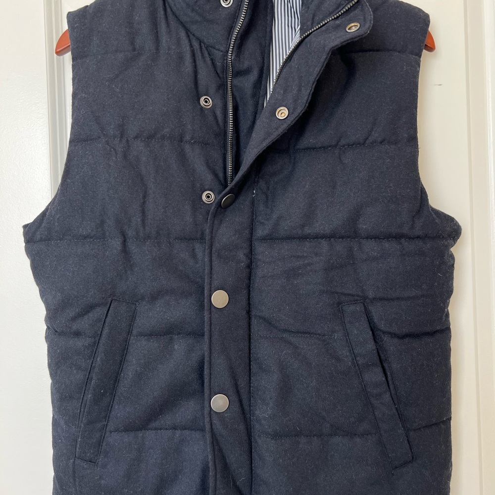 ❗️NWT H&M Navy quilted vest